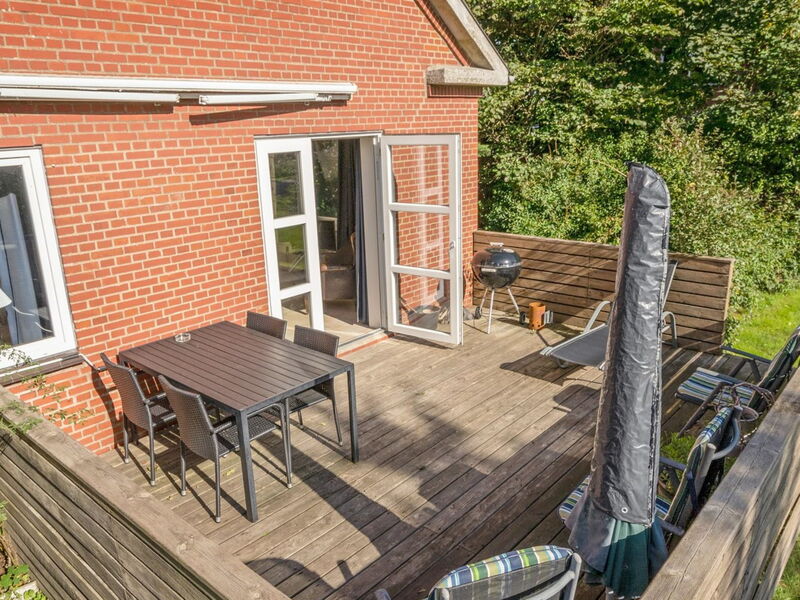neval - 8km From The Sea