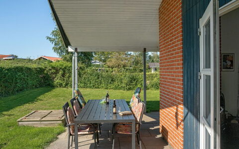Farnke - 600M from the Sea: Pflanzengemeinschaft, Sonnenlicht, Krautige Pflanze, Garten, Plantage, Landwirtschaft, Bauernhof
