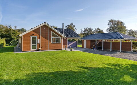 Hellena - 90M from the Sea: Die Architektur, Dach, Zuhause, Verbundwerkstoff, Daylighting, Abstellgleis, Auffahrt