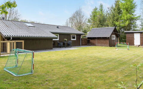 Kea - 30Km from the Sea: Gebäude, Dach, Haus, Zuhause, Hütte, Grundstueck, Ländliches Gebiet, Abstellgleis, Hinterhof, Rasen