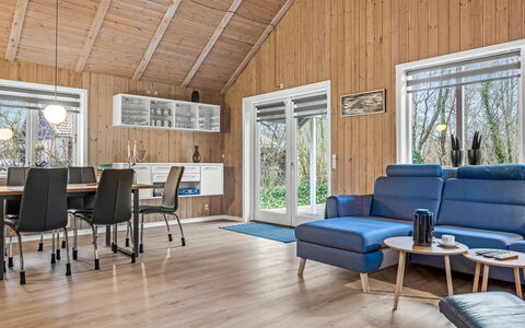 Heina - 25Km from the Sea: Interior Design, Holz, Flooring, Holzboden, Möbel, Decke, Fussboden, Zuhause, Wohnzimmer, Zimmer