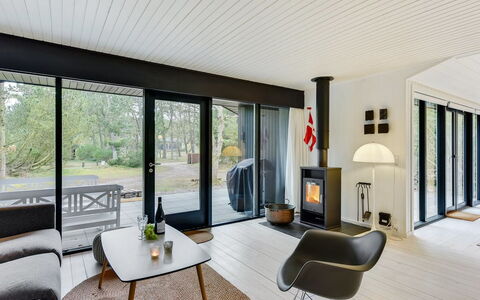Judyta - 1Km from the Sea: Interior Design, Holz, Flooring, Möbel, Decke, Fussboden, Wohnzimmer, Zuhause, Holzboden, Stuhl