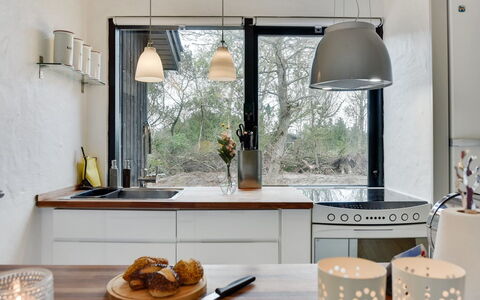 Judyta - 1Km from the Sea: Interior Design, Möbel, Küche, Countertop, Light Fixture, Holz, Decke, Flooring, Beleuchtung, Zuhause