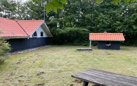 Carlotta - 12Km from the Sea: Wohnung, Schatten, Balkon, Stuhl, Zaun, Gartenmöbel, Aluminium, Kunstrasen