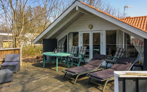 Carlotta - 12Km from the Sea: Dach, Haus, Grundstueck, Zuhause, Hütte, Estate, Gartenbauten, Schatten, Blockhaus, Landscaping