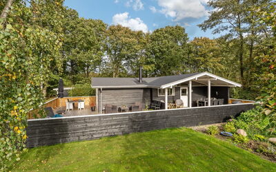 Emmanuela - 700M to the Fjord