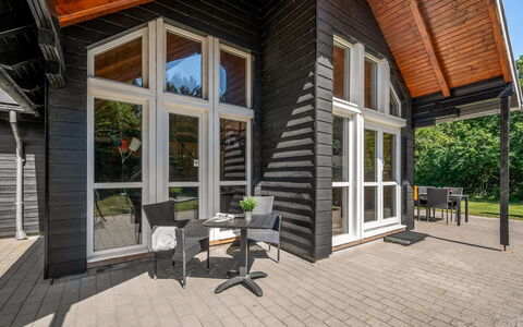 Yvonna - 350M to the Fjord: Holz, Abstellgleis, Hütte, Hartholz, Planke, Veranda, Estate, Design, Holzbeize