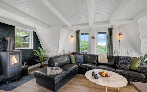 Analia - from the Sea: Holz, Interior Design, Möbel, Decke, Zuhause, Couch, Flooring, Wohnzimmer, Fussboden, Holzboden