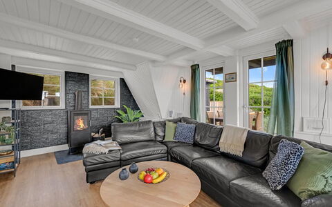 Analia - from the Sea: Möbel, Couch, Interior Design, Flooring, Holz, Fussboden, Decke, Wohnzimmer, Holzboden, Zuhause