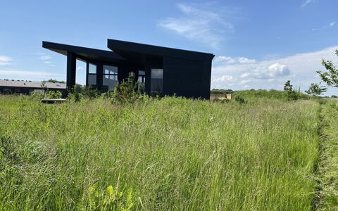 Anelle - 500M from the Sea: Hütte, Zuhause, Haus, Dach, Veranda, Estate, Abstellgleis, Gartenbauten, Bauernhaus, Garten