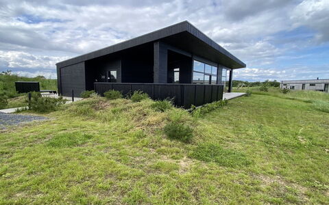 Anelle - 500M from the Sea: Hütte, Zuhause, Haus, Dach, Veranda, Estate, Abstellgleis, Gartenbauten, Bauernhaus, Garten