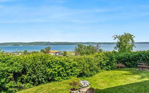 Stjerne - 300M from the Sea: Blau, Grün, Strauch, Landschaft, Grundstueck, Küsten Und Ozeanische Forms, Meer, Garten, Rasen