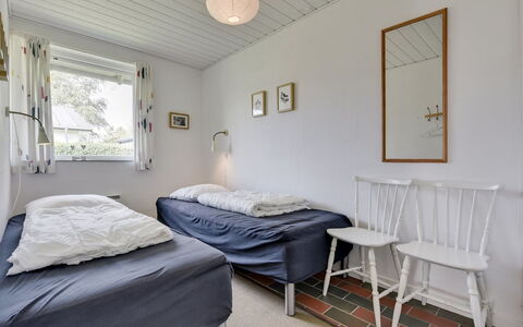 Hilmer - from the Sea: Schlafzimmer, Interior Design, Bett, Möbel, Fussboden, Decke, Flooring, Bettdecke, Bedding, Zuhause