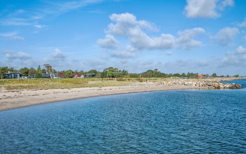 Ekatarina - 125M from the Sea: Blau, Wasser, Gewässer, Wasservorräte, Küste, Strand, Küsten Und Ozeanische Forms, Horizont, Ufer, Sommer