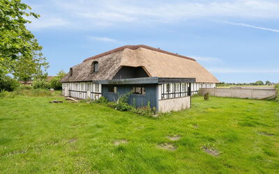 Thessa - 900M from the Sea