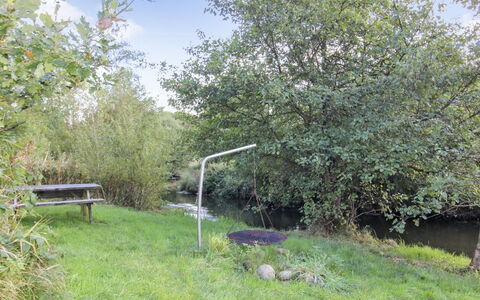 Terese - 45Km from the Sea: Pflanzengemeinschaft, Sonnenlicht, Krautige Pflanze, Garten, Plantage, Landwirtschaft, Bauernhof