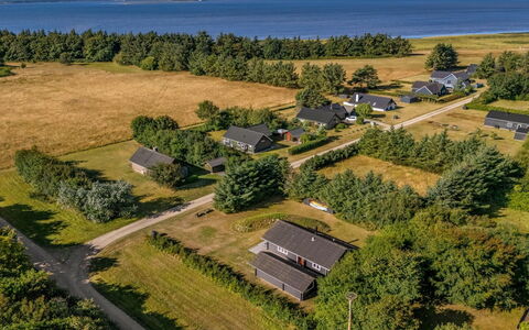 Engeline - 300M to the Fjord: Landschaft, Wohngebiet, Vogelperspektive, Haus, Einfach, Dach, Luftaufnahmen, Grundstueck, Zuhause, Menschliche Siedlung