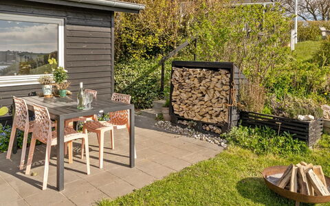 Nielsen - 30M to the Fjord: Möbel, Holz, Gartenmöbel, Strauch, Garten, Stuhl, Tabelle, Tisch Im Freien, Hinterhof