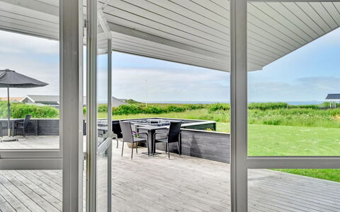Nahel - 150M to the Fjord: Holz, Zuhause, Veranda, Deck, Hartholz, Dach, Holzbeize, Holzboden, Eco Hotel