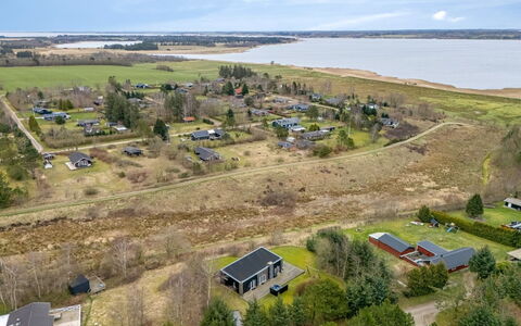 Tenna - 250M to the Fjord: Blau, Strauch, Hütte, Ground, Garten, Estate, Schatten, Landscaping, Bauernhaus, Eco Hotel