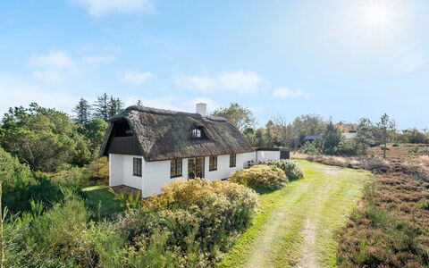 Tordis - 250M to the Fjord: Die Architektur, Dach, Zuhause, Verbundwerkstoff, Daylighting, Abstellgleis, Auffahrt