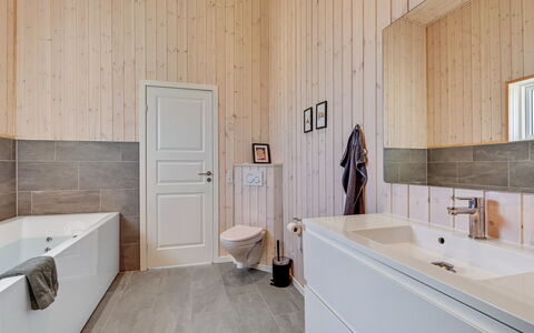 Ylvi - 250M from the Sea: Flooring, Fussboden, Wand, Holz, Armatur, Interior Design, Badezimmer, Zapfhahn, Badezimmerschrank, Installation