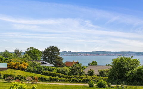 Rawald - 200M from the Sea: Dach, Haus, Zuhause, Hütte, Abstellgleis, Estate, Auffahrt, Gartenbauten, Garten, Schuppen