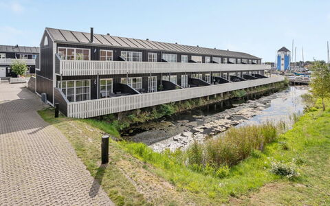 Venild - 5M from the Sea: Dach, Haus, Zuhause, Hütte, Abstellgleis, Estate, Auffahrt, Gartenbauten, Garten, Schuppen