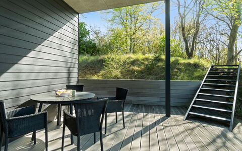 Irek - 500M from the Sea: Hütte, Zuhause, Haus, Dach, Veranda, Estate, Abstellgleis, Gartenbauten, Bauernhaus, Garten