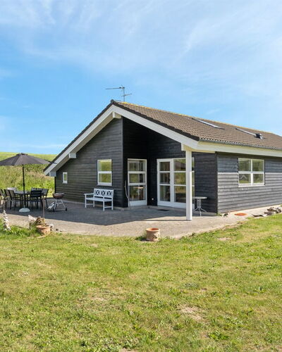 Bitha - 400M from the Sea