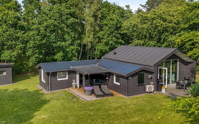 Sunja - 450M from the Sea