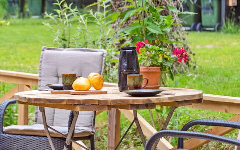 Reika - 1Km from the Sea: Möbel, Gartenmöbel, Holz, Tabelle, Stuhl, Tisch Im Freien, Holzbeize, Hartholz, Terrasse, Garten