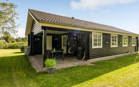 Christina - 300M to the Fjord: Haus, Dach, Zuhause, Hütte, Schuppen, Gartenbauten, Abstellgleis, Garten, Blockhaus, Hütte