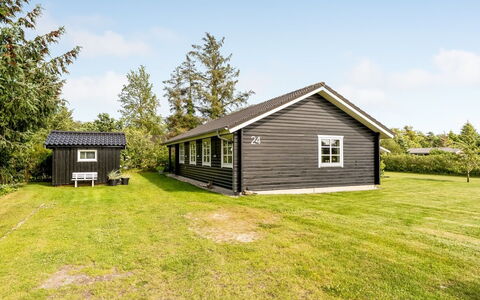 Christina - 300M to the Fjord: Haus, Dach, Zuhause, Hütte, Schuppen, Gartenbauten, Abstellgleis, Garten, Blockhaus, Hütte