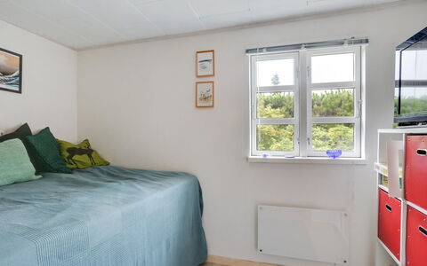 Skaghe - 200M from the Sea: Interior Design, Holz, Flooring, Möbel, Fussboden, Zimmer, Schlafzimmer, Bett, Decke, Wohnung