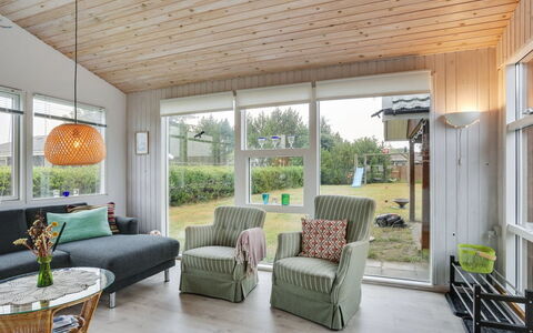 Skaghe - 200M from the Sea: Interior Design, Möbel, Holz, Flooring, Decke, Fussboden, Light Fixture, Zuhause, Wohnzimmer, Stuhl