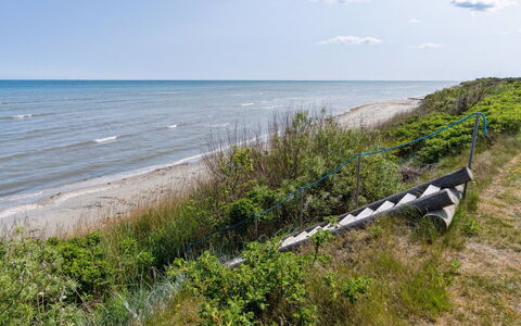 Kalist - 50M from the Sea: Dach, Haus, Zuhause, Hütte, Abstellgleis, Estate, Auffahrt, Gartenbauten, Garten, Schuppen
