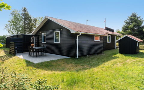Andria - 300M from the Sea: Holz, Zuhause, Veranda, Deck, Hartholz, Dach, Holzbeize, Holzboden, Eco Hotel