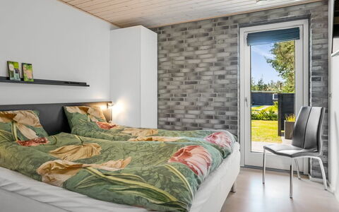 Elviira - 350M from the Sea: Interior Design, Wand, Flooring, Möbel, Holz, Decke, Fussboden, Bett, Schlafzimmer, Zimmer