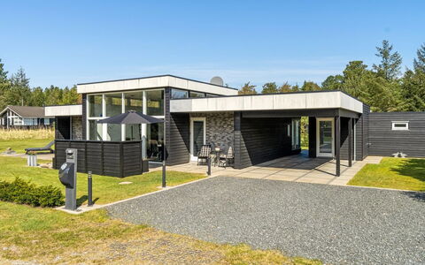 Elviira - 350M from the Sea: Dachdecken, Hütte, Haus, Dach, Zuhause, Bauernhaus, Hütte, Estate, Dorf