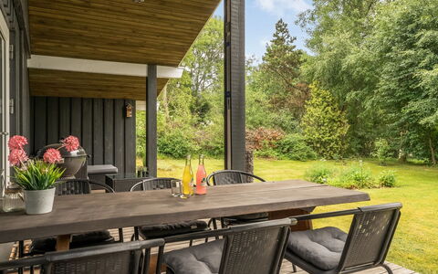 Farthin - 800M from the Sea: Möbel, Holz, Gartenmöbel, Stuhl, Tabelle, Veranda, Küche & Esszimmer Tisch, Tisch Im Freien, Grundstueck, Garten