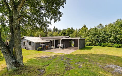 Rudi - 450M from the Sea: Dachdecken, Hütte, Haus, Dach, Zuhause, Bauernhaus, Hütte, Estate, Dorf