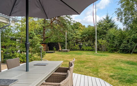 Fido - 300M from the Sea: Gartenmöbel, Möbel, Regenschirm, Stuhl, Tisch Im Freien, Schatten, Garten, Deck, Veranda, Küche & Esszimmer Tisch