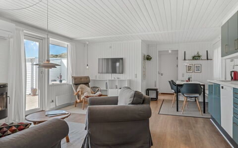 Ingomar - 300M from the Sea: Die Architektur, Dach, Zuhause, Verbundwerkstoff, Daylighting, Abstellgleis, Auffahrt