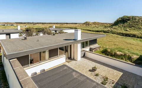 Ingomar - 300M from the Sea: Die Architektur, Dach, Zuhause, Verbundwerkstoff, Daylighting, Abstellgleis, Auffahrt