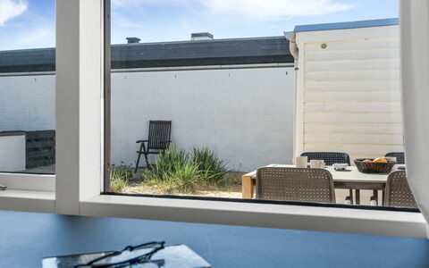 Ingomar - 300M from the Sea: Die Architektur, Dach, Zuhause, Verbundwerkstoff, Daylighting, Abstellgleis, Auffahrt