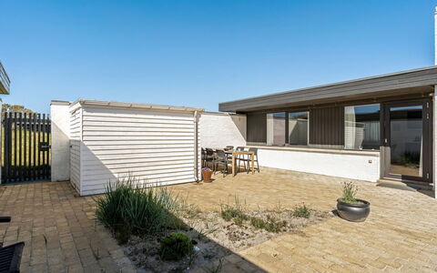 Ingomar - 300M from the Sea: Die Architektur, Dach, Zuhause, Verbundwerkstoff, Daylighting, Abstellgleis, Auffahrt