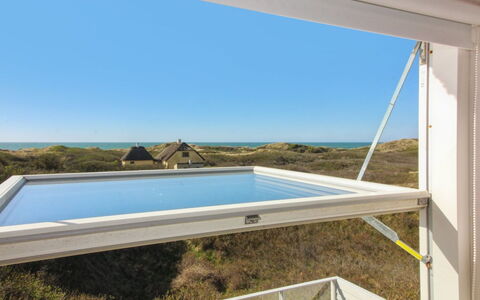 Emiline - 250M from the Sea: Holz, Zuhause, Veranda, Deck, Hartholz, Dach, Holzbeize, Holzboden, Eco Hotel