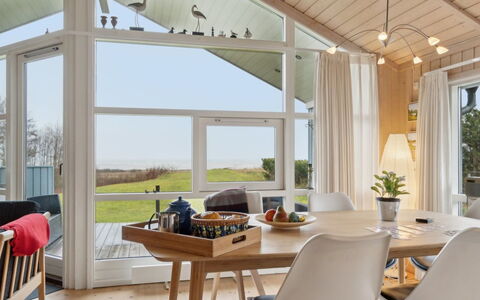 Hane - 150M from the Sea: Die Architektur, Dach, Zuhause, Verbundwerkstoff, Daylighting, Abstellgleis, Auffahrt