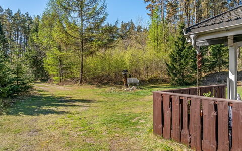 Uuno - 1.2Km from the Sea: Holz, Zuhause, Veranda, Deck, Hartholz, Dach, Holzbeize, Holzboden, Eco Hotel